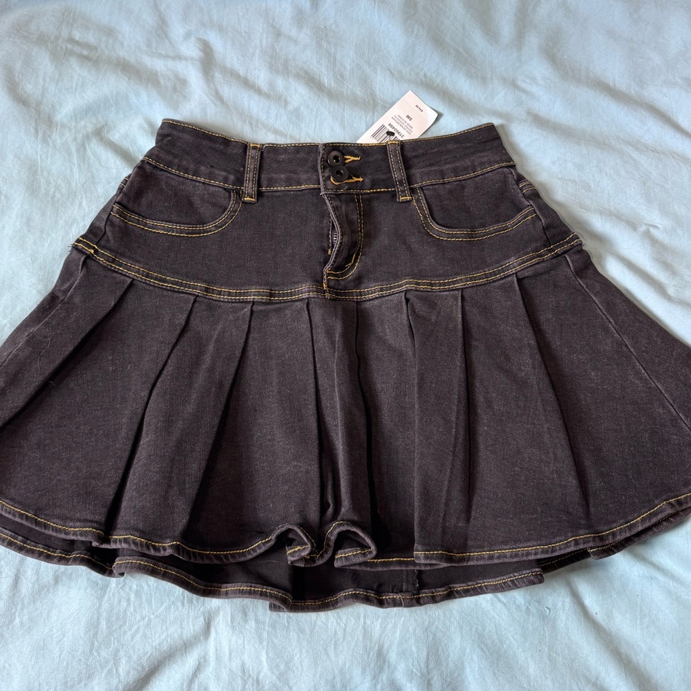 New hot topic skirt